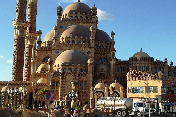 Old Market — Старый центр у бухты Sharm El Maya